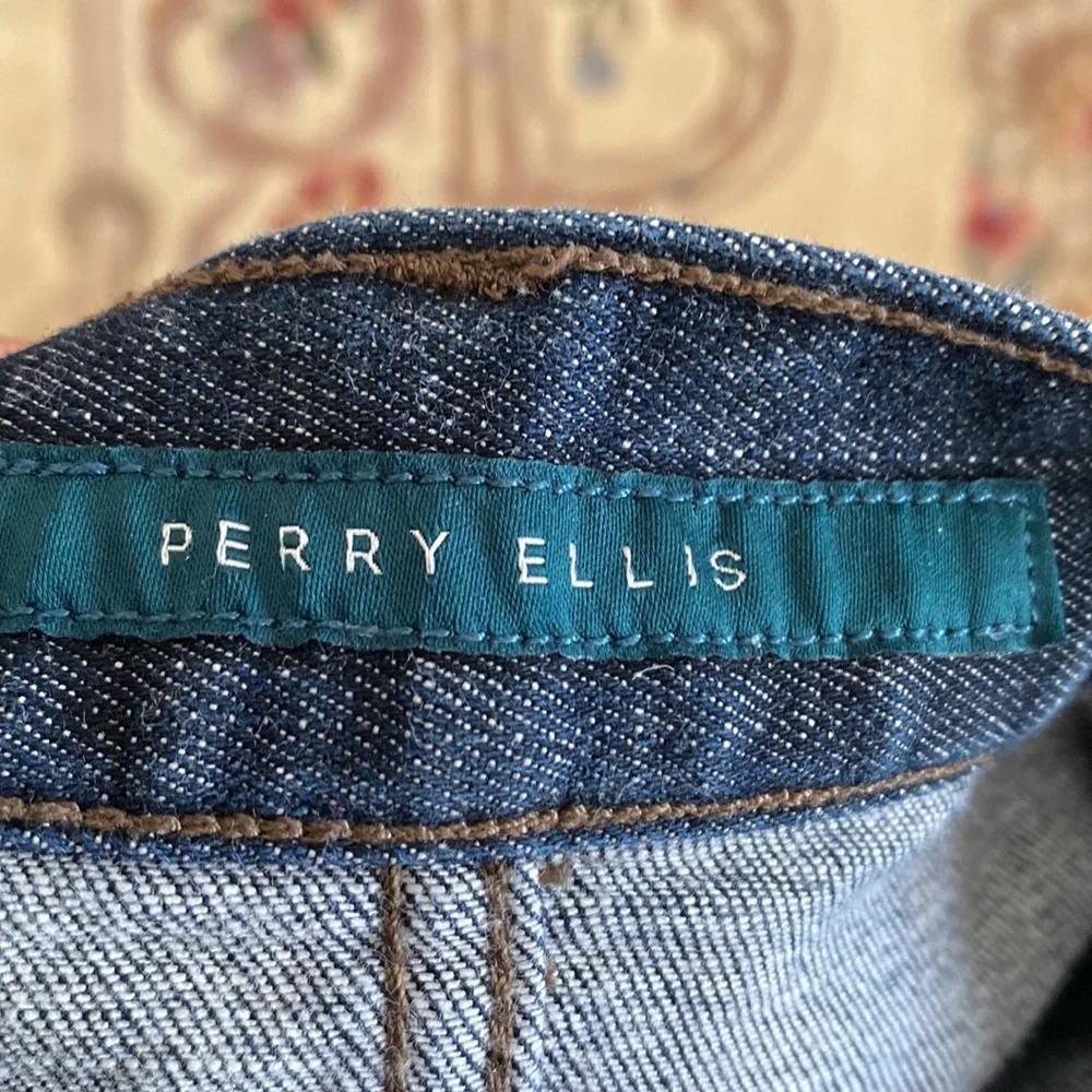 Perry Ellis SLIM FIT MEDIUM WASH DENIM JEANS - Picture 9 of 10